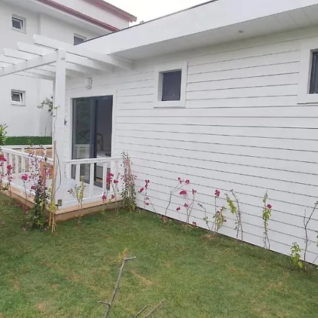 Private 2+1 With Private Pool * 페티예